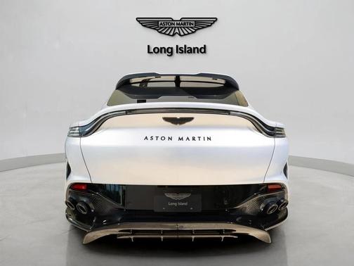 2026 Aston Martin DBX 707