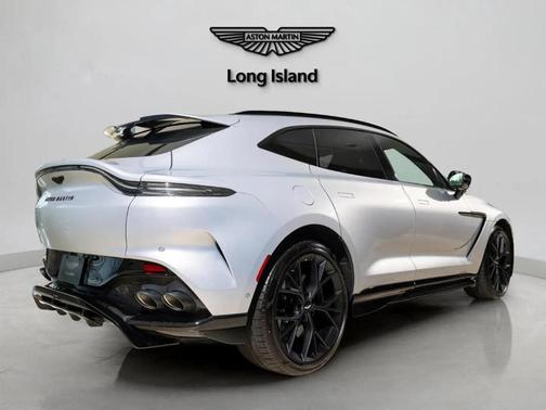 2026 Aston Martin DBX 707