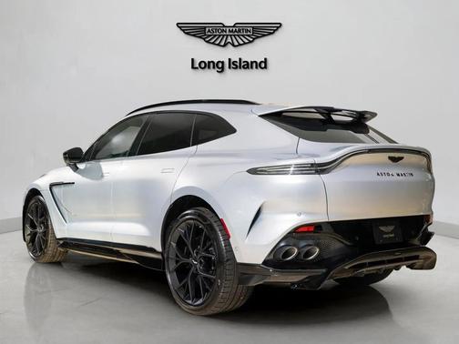 2026 Aston Martin DBX 707