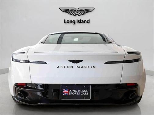 2025 Aston Martin DB12 Base