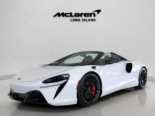 2025 McLaren Artura TechLux