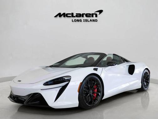 2025 McLaren Artura TechLux