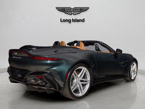 2026 Aston Martin Vantage Base