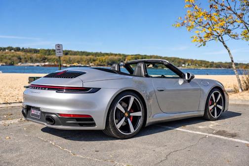 GT Silver Metallic 2020 Porsche 911 911 Carrera 4S Cabriolet
