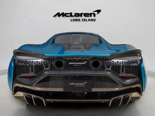 2023 McLaren Artura 