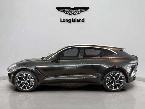Minotaur Green 2024 Aston Martin DBX Base