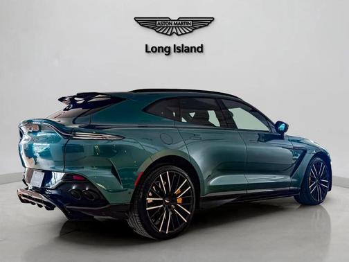 2024 Aston Martin DBX 707