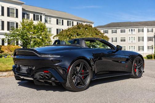 Onyx Black 2026 Aston Martin Vantage S