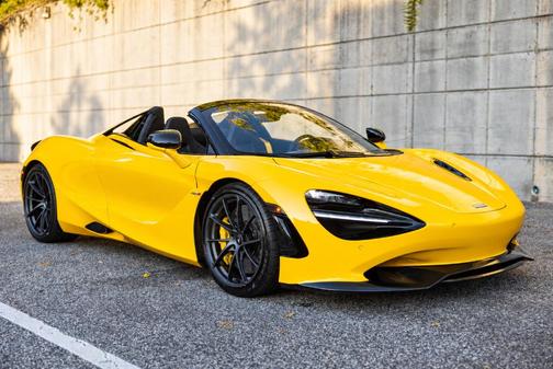 Volcano Yellow 2026 McLaren 750S Base