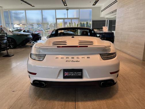 Photo 5 of 32 of 2014 Porsche 911 Turbo