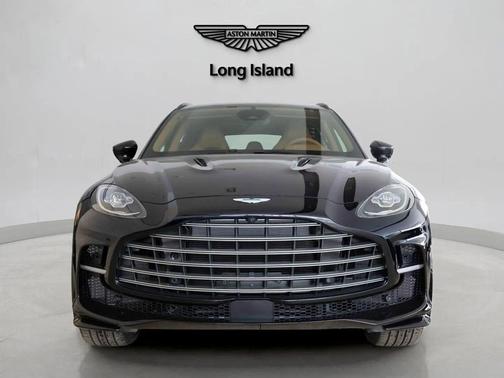 2025 Aston Martin DBX 707