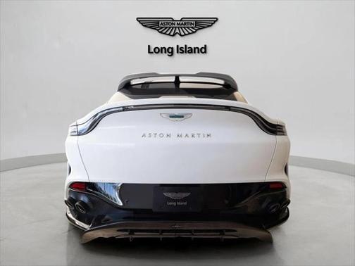 2025 Aston Martin DBX 707