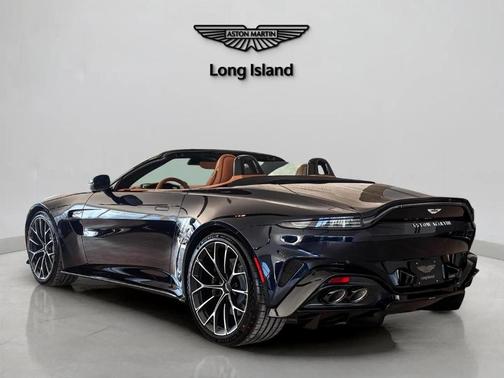 2026 Aston Martin Vantage Base