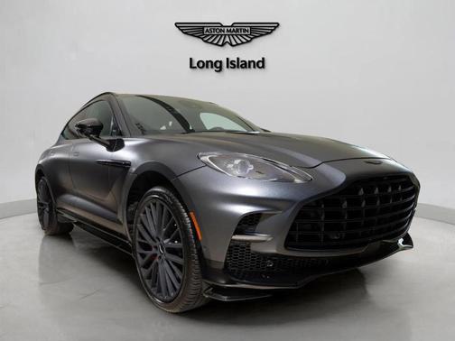 2025 Aston Martin DBX 707