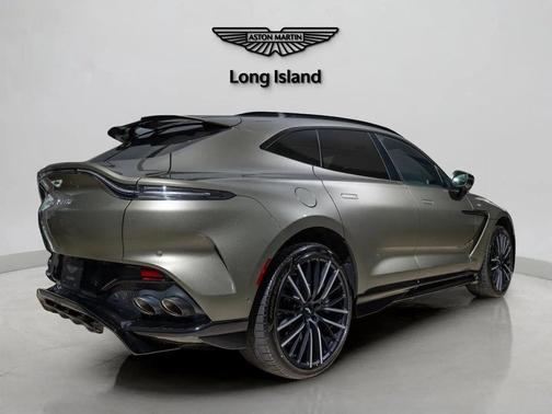2026 Aston Martin DBX 707