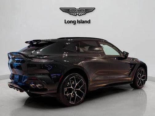 2026 Aston Martin DBX 707