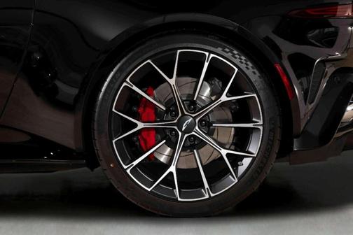 2025 Aston Martin Vantage Base