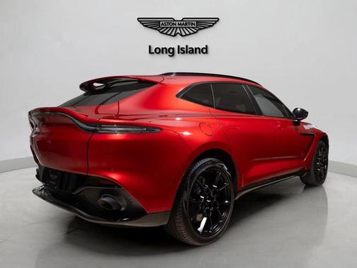 2022 Aston Martin DBX Base