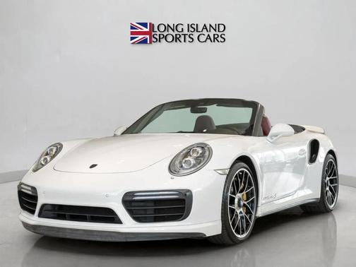 Carrara White Metallic 2018 Porsche 911 Turbo S