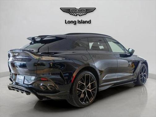 2025 Aston Martin DBX 707