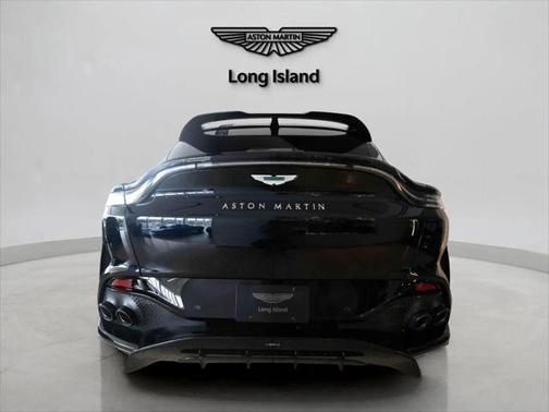 2025 Aston Martin DBX 707
