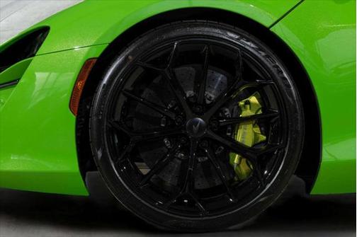 2025 McLaren Artura TechLux