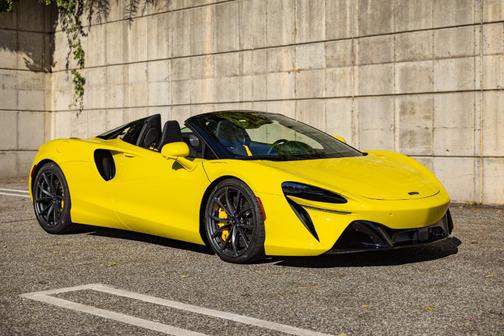 VOLT 2027 McLaren Artura