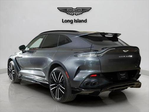 2023 Aston Martin DBX 707