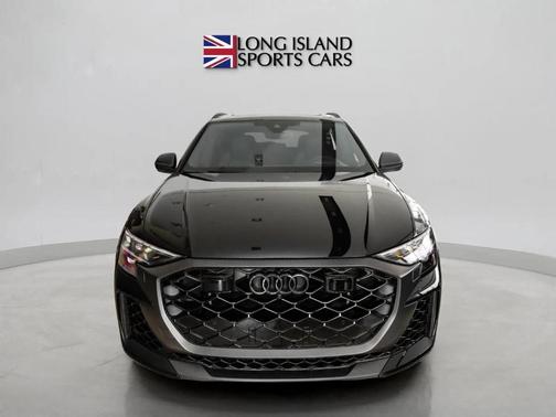 Mythos Black Metallic 2025 Audi RS Q8 4.0T quattro