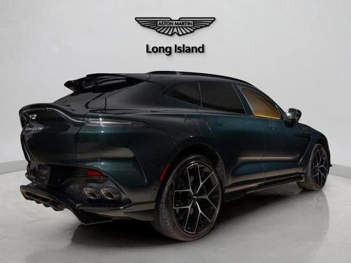 Ghillies Green 2026 Aston Martin DBX 707