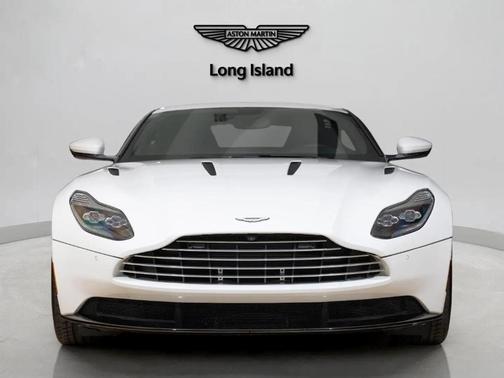 2018 Aston Martin DB11 V12