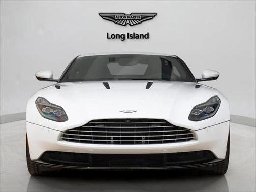 2018 Aston Martin DB11 V12