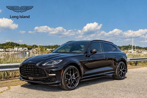 Onyx Black 2025 Aston Martin DBX 707