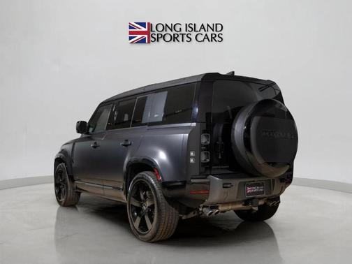 2023 Land Rover Defender 