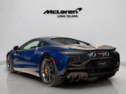 2026 McLaren Artura