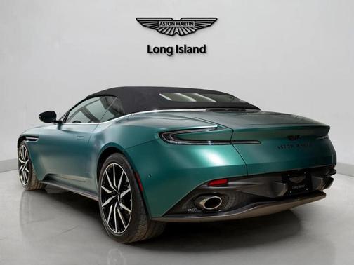 2023 Aston Martin DB11 Volante