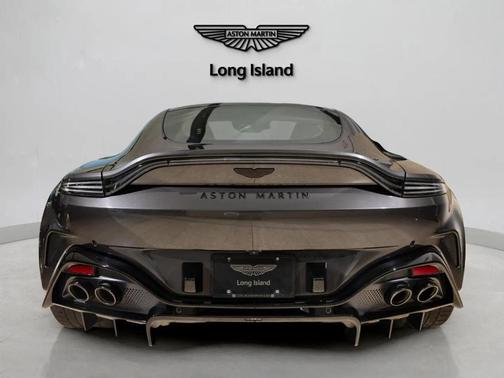 2025 Aston Martin Vantage Base