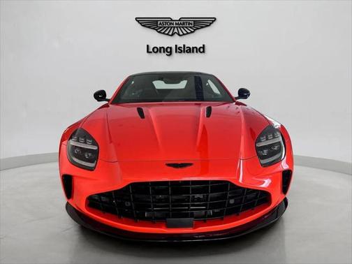 2025 Aston Martin Vantage Base