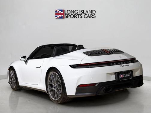 2025 Porsche 911 Carrera