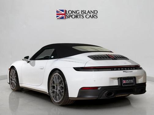 2025 Porsche 911 Carrera