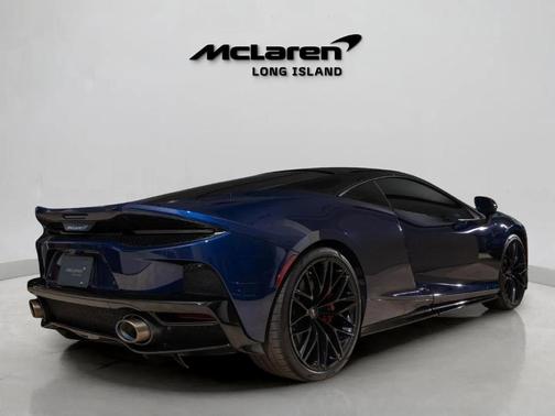 2023 McLaren GT Base