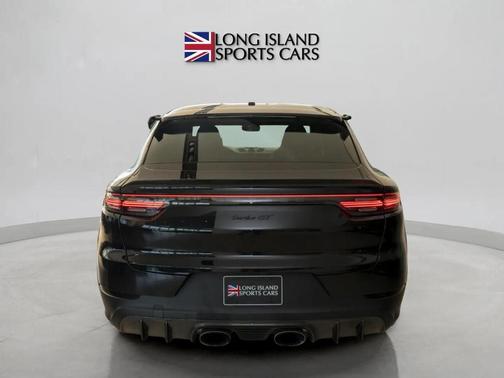Jet Black Metallic 2022 Porsche Cayenne Turbo GT