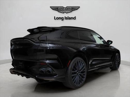 2023 Aston Martin DBX 707