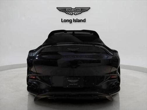 2023 Aston Martin DBX 707