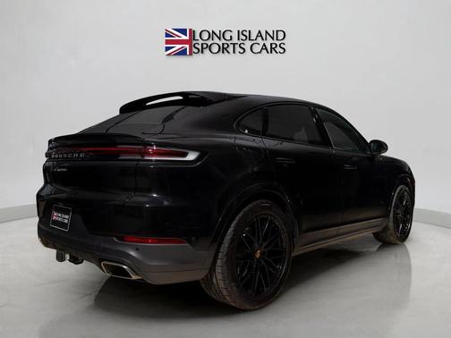 2024 Porsche Cayenne AWD