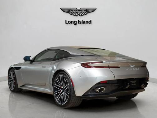 2024 Aston Martin DB12 Base
