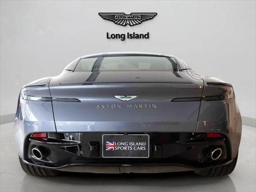2025 Aston Martin DB12 Base
