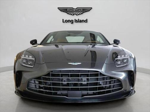 2025 Aston Martin Vantage Base