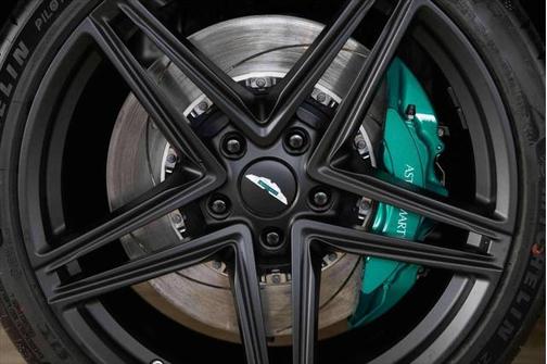 2025 Aston Martin Vantage Base