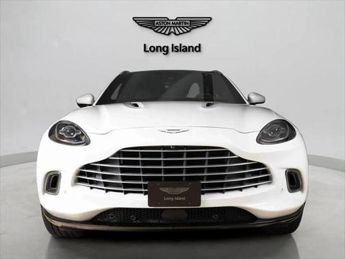 2021 Aston Martin DBX Base
